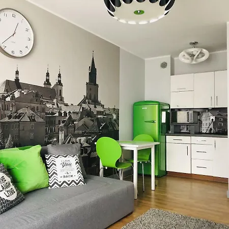 Best Location Green 아파트 포즈난